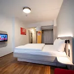 عدن فروه ام دوم 3*