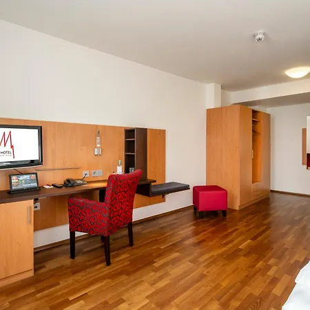 Hotel Eden Früh Am Dom 3*