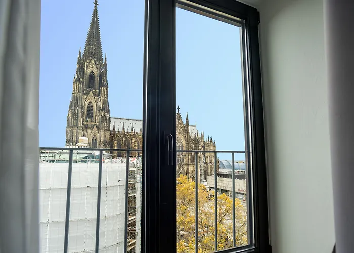 Eden Früh Am Dom Colonia