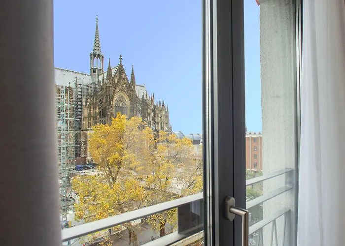 Eden Frueh Am Dom Hotel 3*