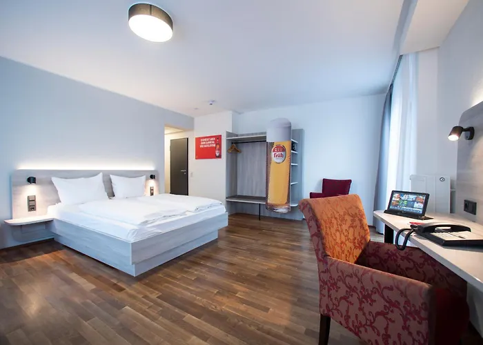 Eden Frueh Am Dom Keulen